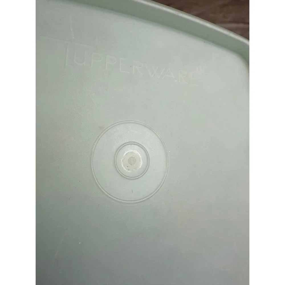Vintage Tupperware Seafoam Green Square Bowl with Lid 511-7 Made in USA 5.5 Inch